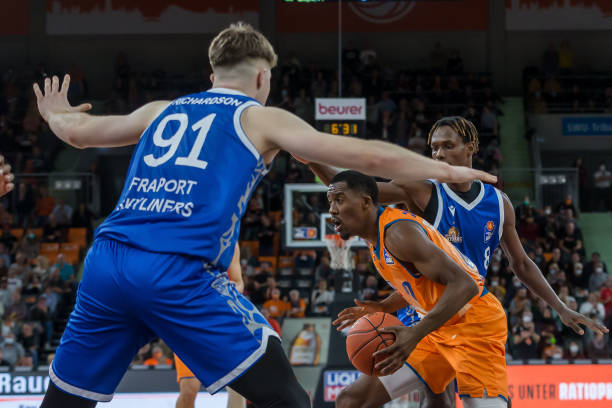 再加上浓眉 再加上浓眉